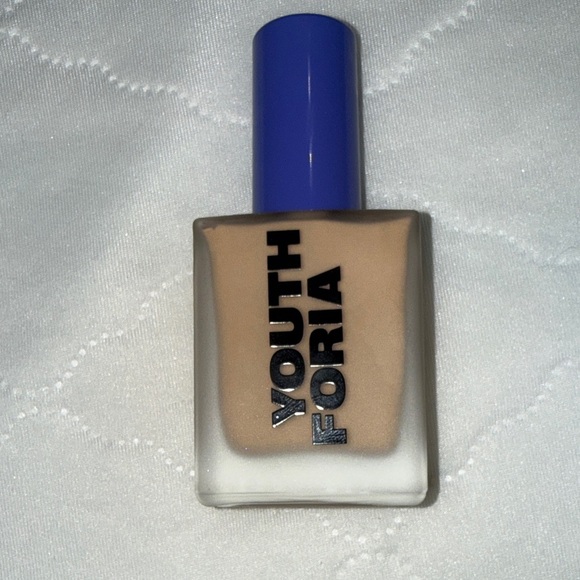 Youthforia Foundation with Blue Cap - Picture 1 of 2